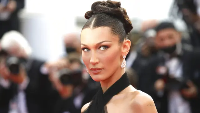 Bella Hadid Bersuara soal Kampanye Kontroversial Dengan Adidas Yang Melibatkan Dirinya